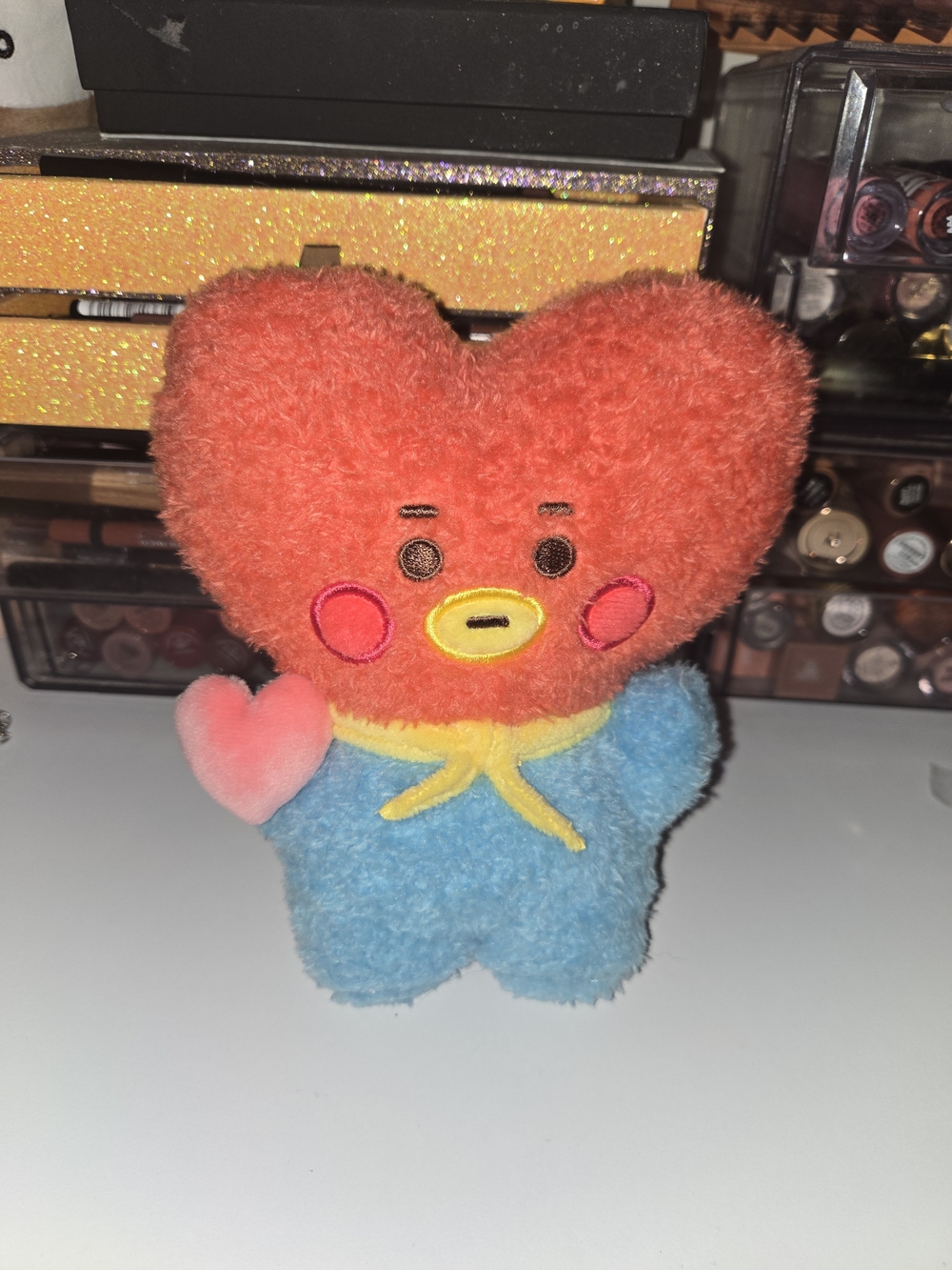 Bt21 Tata tatton heart plush